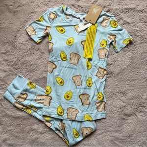 ANGEL DEAR AVOCADO + TOAST BLUE SHORT SLEEVE LOUNGEWEAR